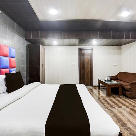 Super Townhouse Haibowal Chowk Ludhiana Exterior photo